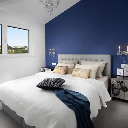 Penthouse Blue Horizon- A Luxury Penthouse With Infinity Pool, Hot Tub, Sauna And Sea Views! *